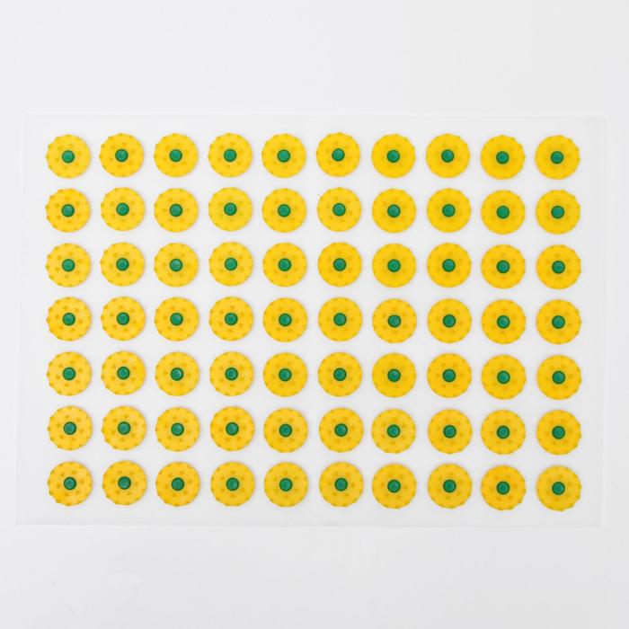 Аппликатор «Кузнецова», 70 колючек, спантекс, 23×32 см, жёлтый.