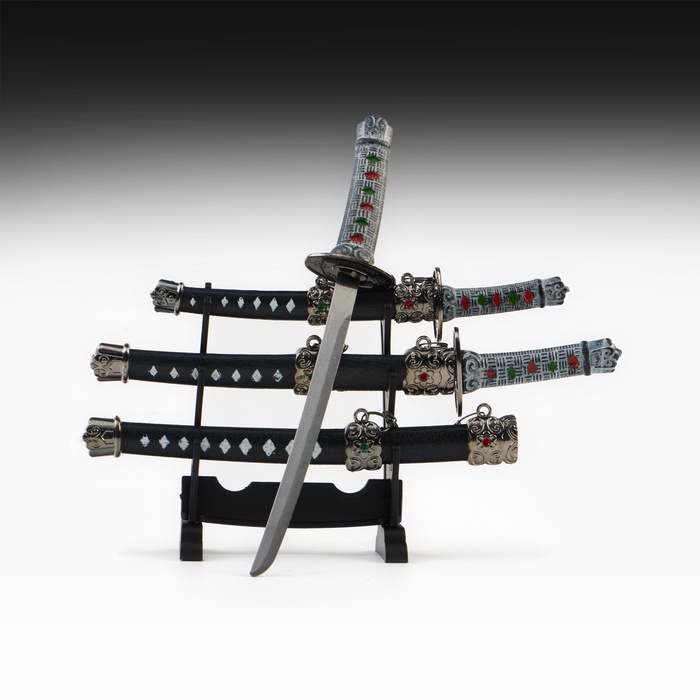 Макет оружия «Сувенирные катаны на подставке 3в1. Алмаз», подарочный набор, ножны чёрный с белыми ромбами, 16 см; 20 см ; 24.5 см