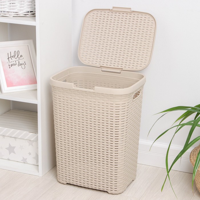 Корзина бельевая «Ротанг», 40 л, 37×29.5×48 см, с крышкой, цвет латте