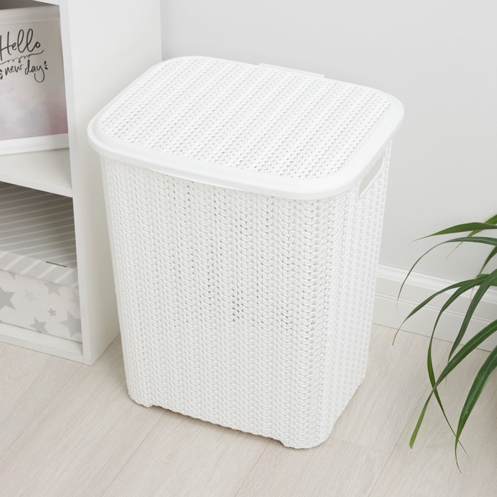 Корзина бельевая «Вязь», 60 л, 44×36×52 см, с крышкой, белая