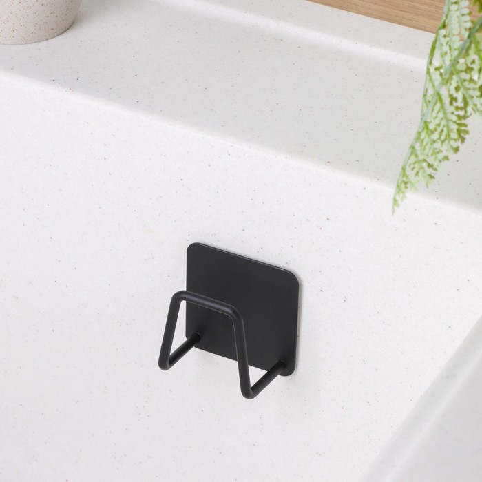 Держатель универсальный Доляна, на липучке, чёрный