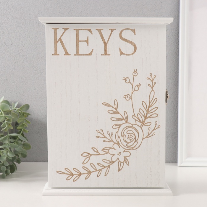 Ключница настенная «Веточка цветочная», дерево, 6 крючков, состаренный белый, 6×22×30 см