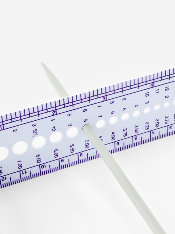 Линейка для определения размера спиц для вязания, 14 см
