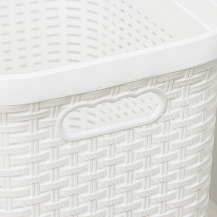 Корзина бельевая «Ротанг», 40 л, 29.5×37.8×48.2 см, с крышкой, белая