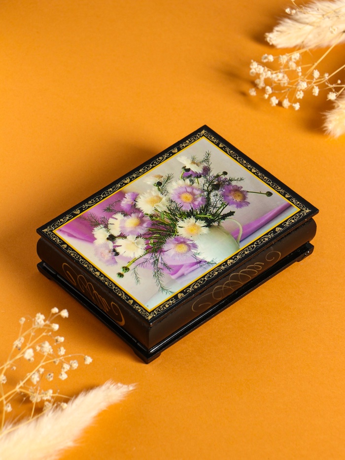 Шкатулка для украшений «Цветы в кувшине», 10×14 см, лаковая миниатюра
