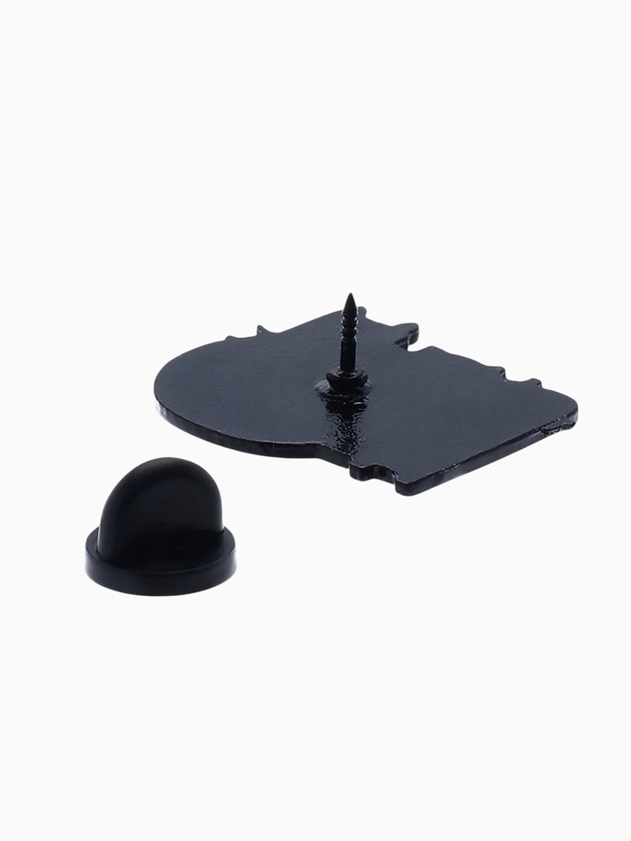 Значок «Кот» на книгах, цветной в чёрном металле