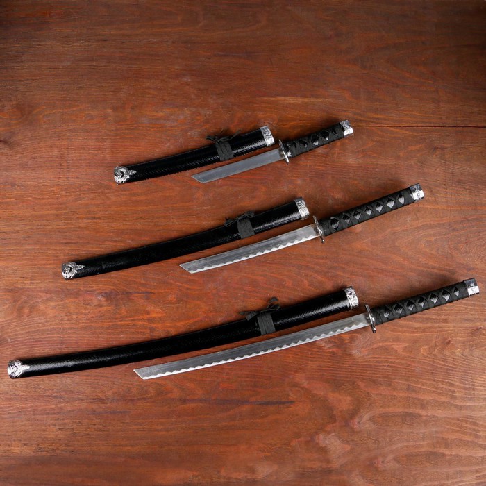 Макет оружия «Сувенирные катаны на подставке 3в1. Рептилия», подарочный набор, ножны кожзам, 47 см; 70 см; 89 см