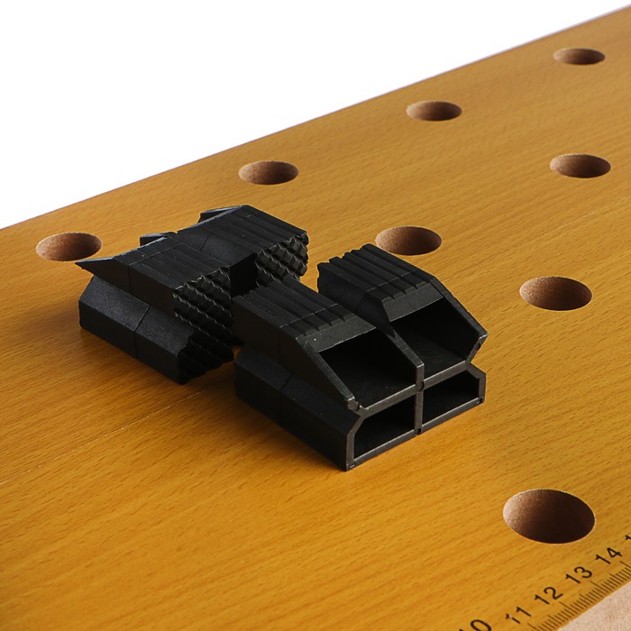 Верстак-тиски ТУНДРА, складной, 605×635×780 мм, профиль 25×25 мм, нагрузка до 100 кг