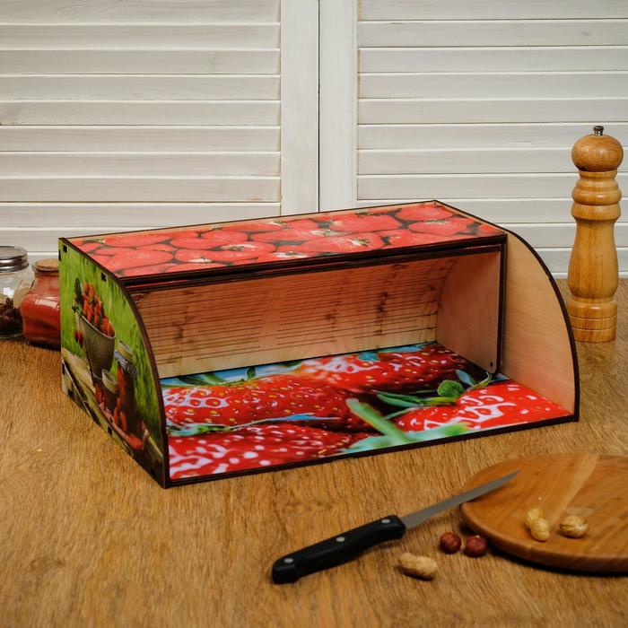Хлебница Дарим Красиво «Клубника садовая», 38×26×14 см, дерево, красная