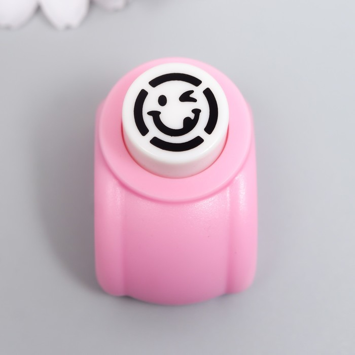 Дырокол фигурный «Хитрый смайлик», d=1.5 см, 3×4×3.5 см, МИКС