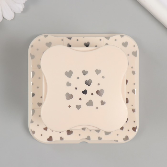 Дырокол фигурный рисунок 3.8×3.8 см «Россыпь сердец», 6.1×6.1×4.1 см