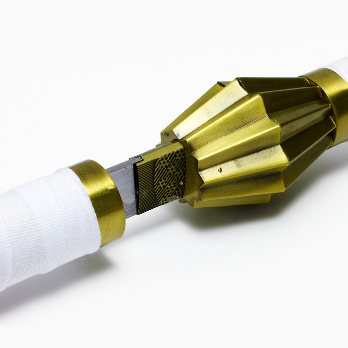 Макет оружия «Сувенирная катана на подставке. Пачи», 100 см, белая с золотом