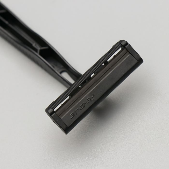 Бритва одноразовая «Стандарт» с двумя нержавеющими лезвиями