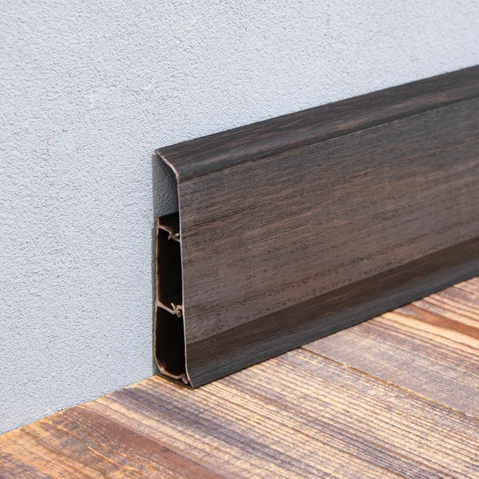 Плинтус напольный «Деконика», 85×2200 мм, цвет 303 Венге темный