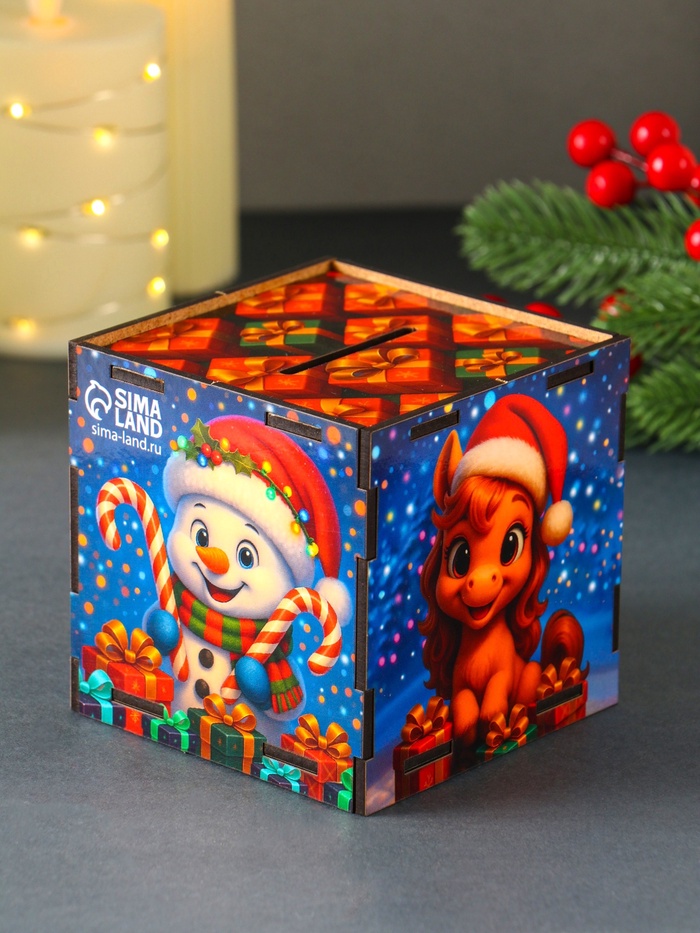 Деревянная копилка для денег «Снеговик с новогодней коняшкой», куб, 10×10×10 см, (набор 7 деталей)
