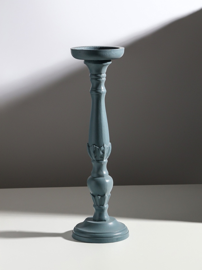 Деревянный подсвечник на 1 свечу «Колонна цветочная», серо-сиреневый, 10×10×37 см