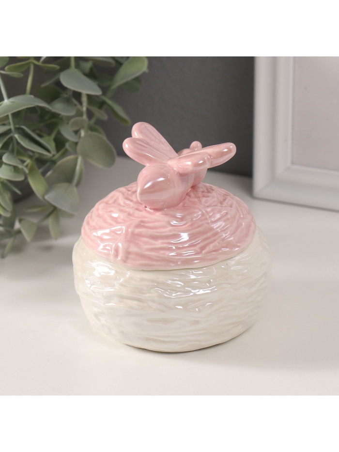 Шкатулка для украшений «Пчёлка на улье», керамика, розовый перламутр, 8.5×8.5×8 см