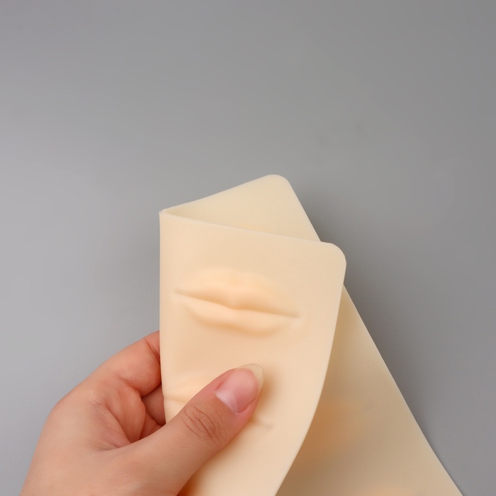 Искусственная кожа для тату и татуажа губ, 24.5×15 см, бежевая