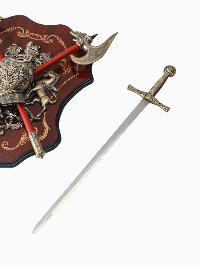 Панно на стену «Геральдика. Конь и лев с доспехами», декор настенный, щит декоративный