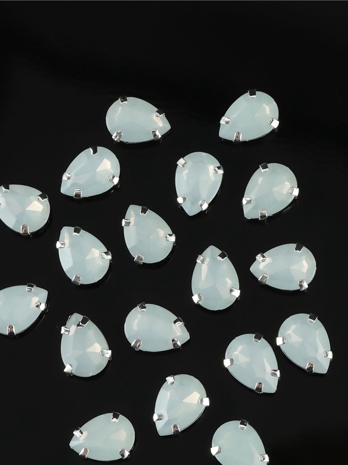 Стразы пришивные «Капля», в цапах, 10×14 мм, 20 шт., белые