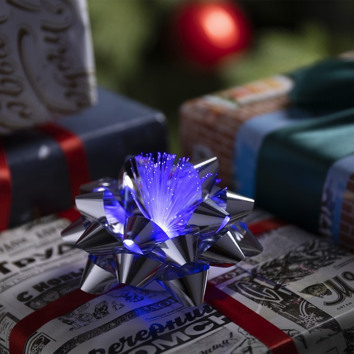 Светодиодная игрушка «Бант-звезда» 10 см, от батареек LR44×3, свечение мульти, серебристая