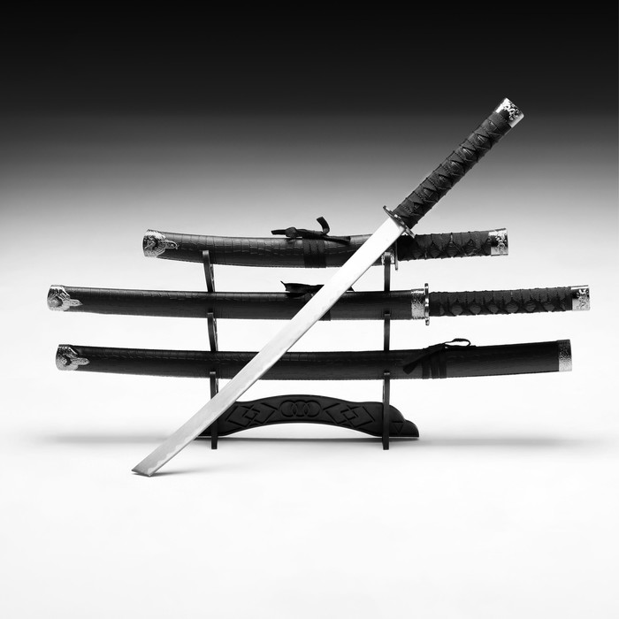 Макет оружия «Сувенирные катаны на подставке 3в1. Чёрный питон», подарочный набор, ножны кожзам, матовый, 46 см; 70 см; 89 см