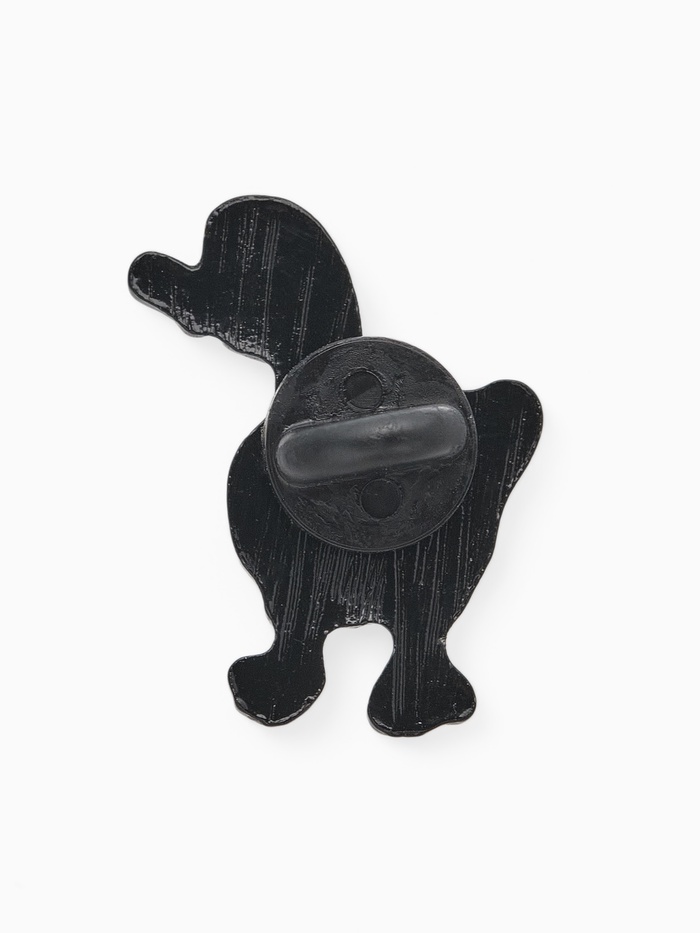 Значок «Гусь» с ножом, цвет бело-оранжевый в чёрном металле