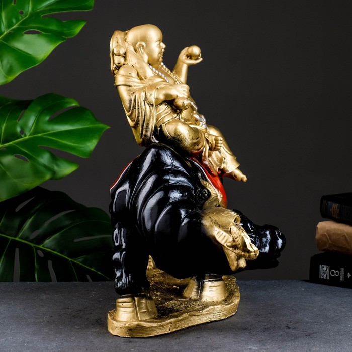 Копилка для денег «Хоттей на буйволе», гипс, красное золото, 22×44×37 см