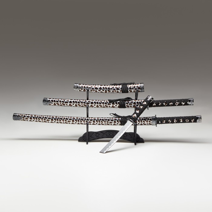 Макет оружия «Сувенирные катаны на подставке 3в1. Серый леопард», подарочный набор, ножны кожзам, 47 см; 70 см; 89 см