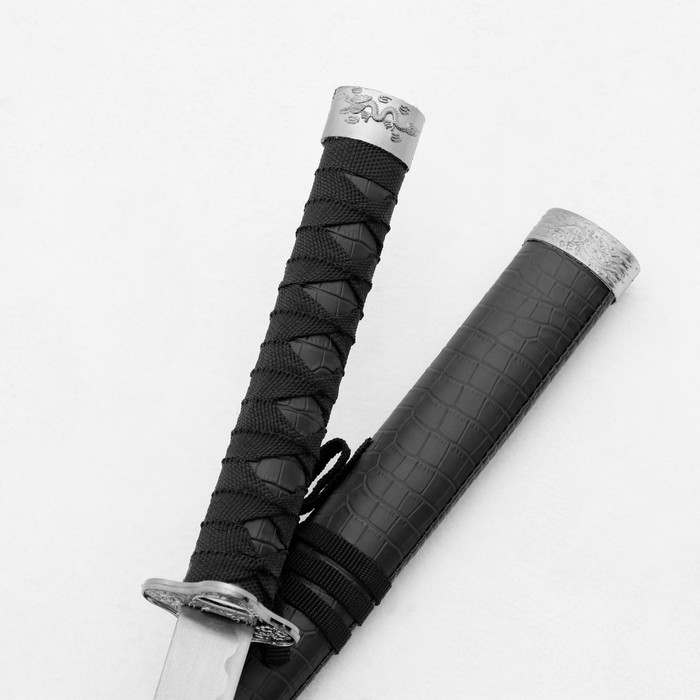 Макет оружия «Сувенирные катаны на подставке 3в1. Чёрный питон», подарочный набор, ножны кожзам, матовый, 46 см; 70 см; 89 см