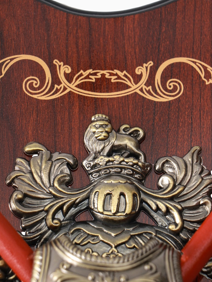 Панно на стену «Геральдика. Конь и лев с доспехами», декор настенный, щит декоративный