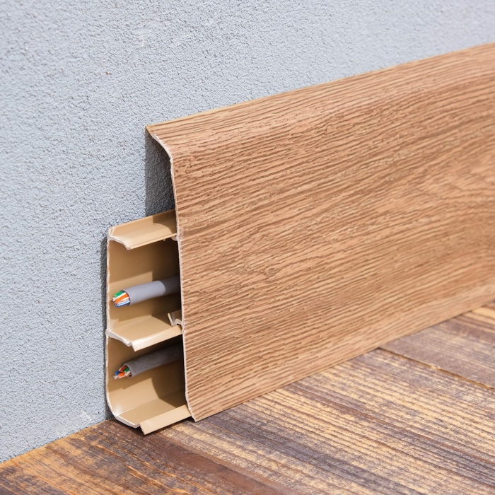 Плинтус напольный «Деконика», 85×2200 мм, цвет 211 дуб рустик