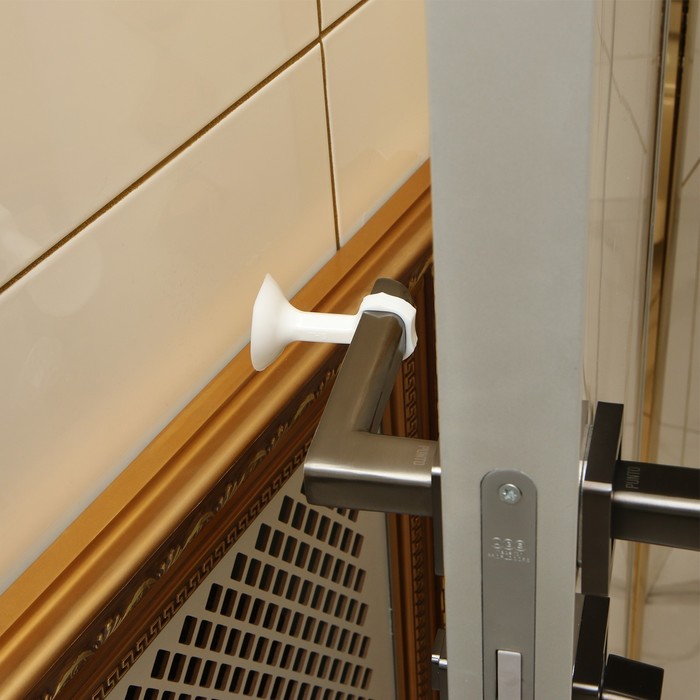 Дверной ограничитель ТУНДРА на ручку, d=18 мм, h=68 мм, белый, 1 шт.