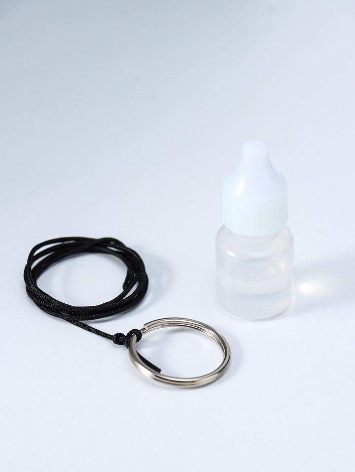 Гироскоп металлический самобалансирующийся на подставке «Маятник - антистресс настольный», чёрный, 7×7×13.2 см