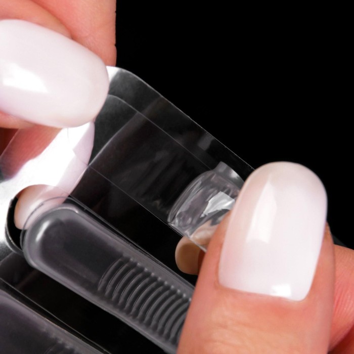 Полоски под ремешки, на клеевой основе, набор - 4 шт., силиконовые, 9.5×0.7 см, прозрачные