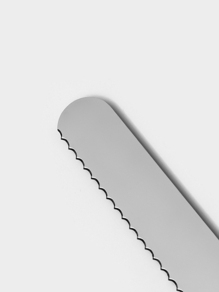 Нож для бисквита крупные зубцы, длина лезвия 30 см, деревянная ручка