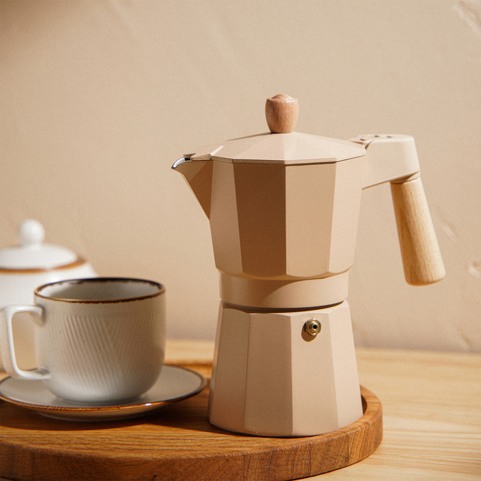 Кофеварка гейзерная SL Home «Ферамо», 300 мл, 11×15.5×20 см, алюминий, бежевая