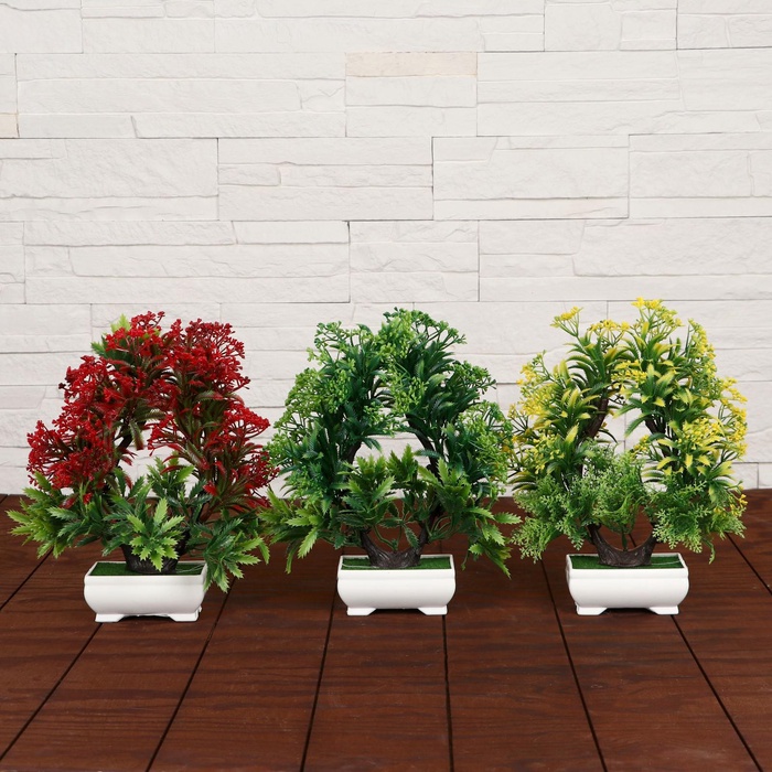 Бонсай искусственный в горшке «Остролист мелкие ягодки», 23×24 см, МИКС