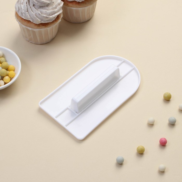 Кондитерский утюжок для мастикиKONFINETTA, 15×8×2.5 см, с ручкой, пластик, белый