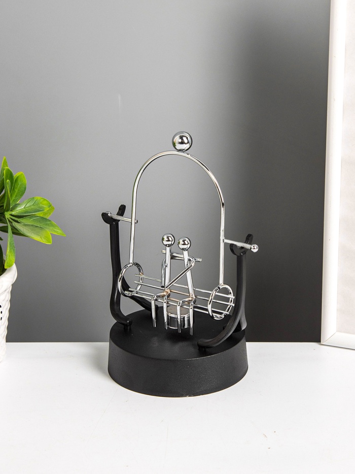 Маятник настольный антистресс «Влюблённая пара», металл, 19×11×11 см