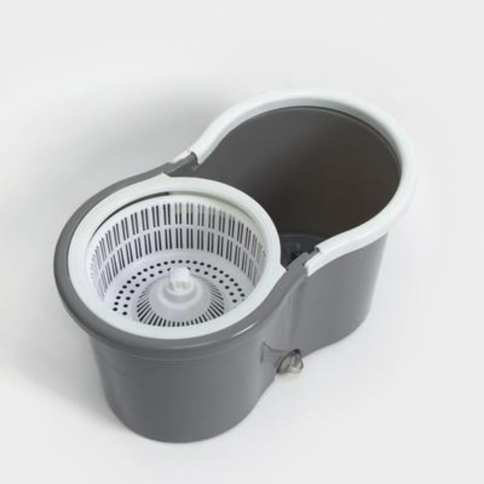 Швабра с отжимом и ведром на колёсиках с пластиковой центрифугой Доляна, 14 л, швабра, запасная насадка из микрофибры, МИКС