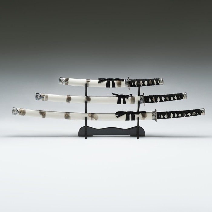 Макет оружия «Сувенирные катаны на подставке 3в1. Белая дымка глянец», подарочный набор, ножны дерево, 51 см; 77 см; 104 см