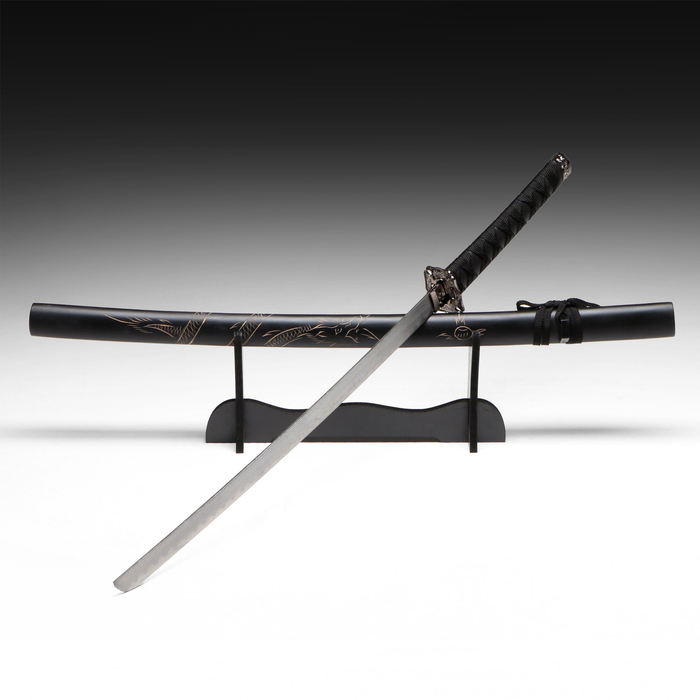 Макет оружия «Сувенирная катана на подставке», чёрные ножны с резным драконом, 100 см, рукоять МИКС