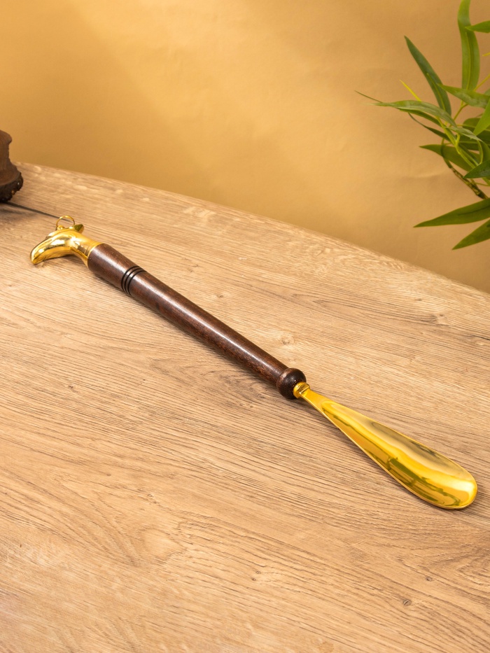 Ложка для обуви «Дельфин», 49 см, латунь, дерево