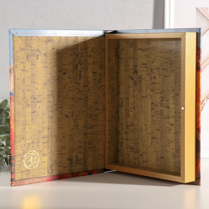 Шкатулка - книга «Бесконечные горы», дерево, искусственная кожа, 28.5×22×4 см