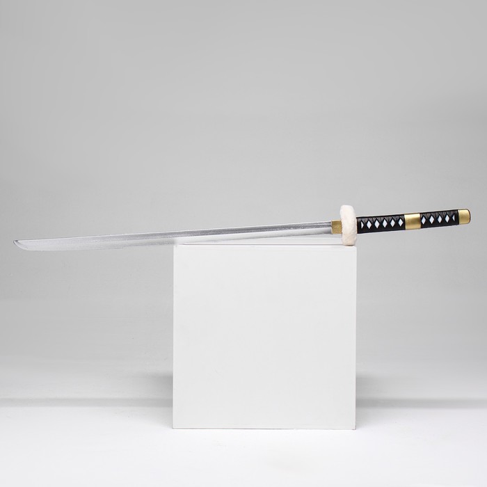 Макет оружия «Сувенирная катана Ло», 102 см, чёрная с белыми крестами, пенополистирол