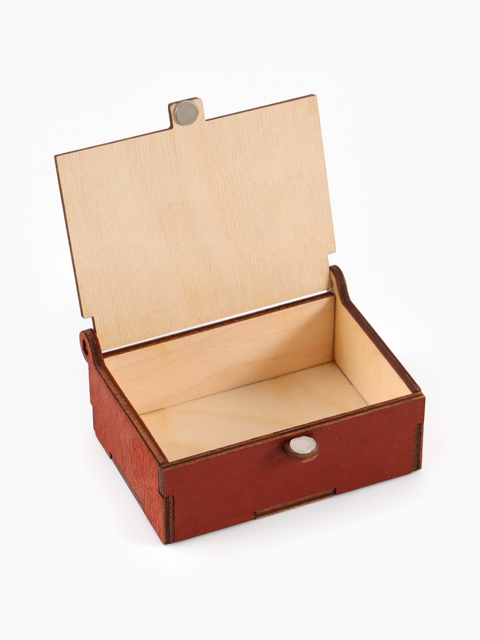 Коробка подарочная деревянная «100% мужик» 8.5×6×3.5 см