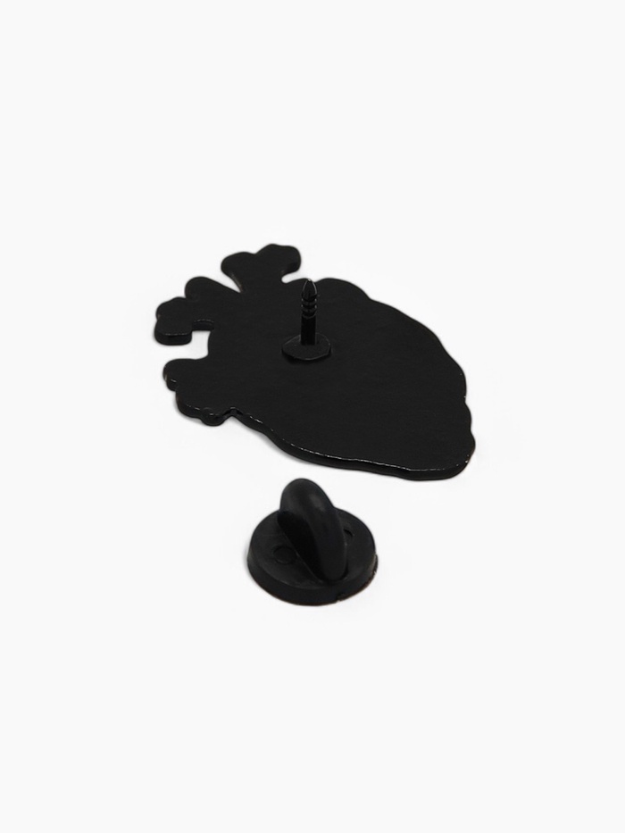 Значки-неразлучники «Сердца», 2 шт. бело-голубые в чёрном металле