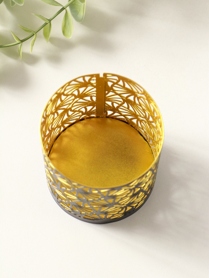 Металлический подсвечник «Цилиндр цветы», 7.5×7.5×8 см, чёрный с золотом