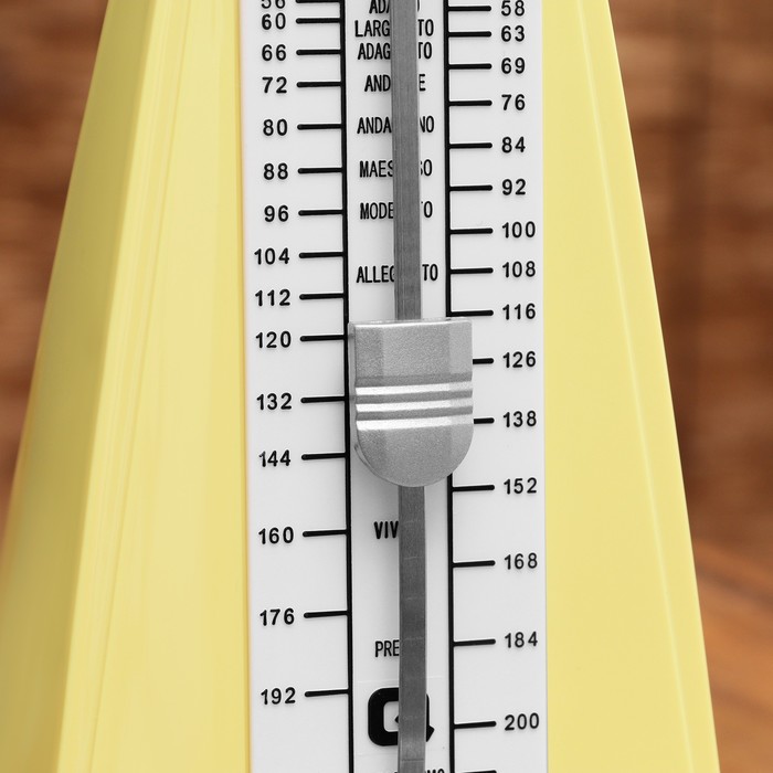 Метроном механический Gleam, желтый, 40-408 ударов в минуту, 21×10×12 см